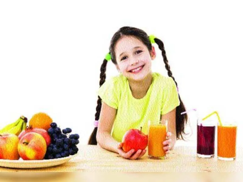 Healthy summer: what a child can eat on the beach