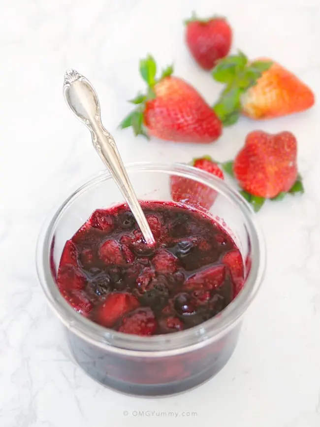 How long fruit is in the compote? And the berries?