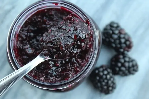 How long to cook blackberry jam?