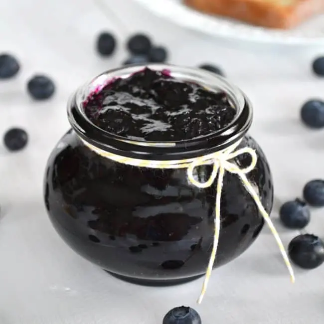 How long to cook blueberry jam?