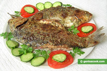 How long to cook crucian carp?