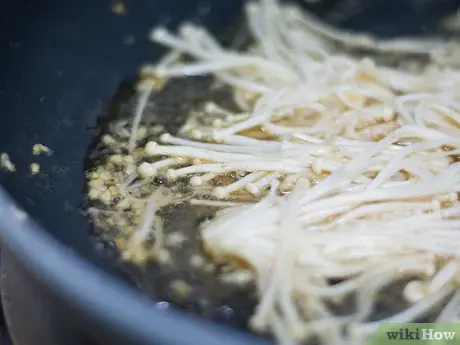 How long to cook enoki?