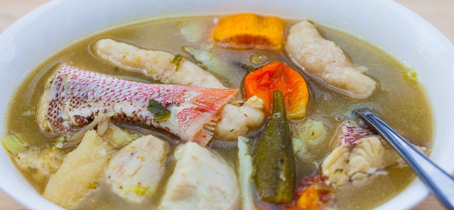 How long to cook fish broth?