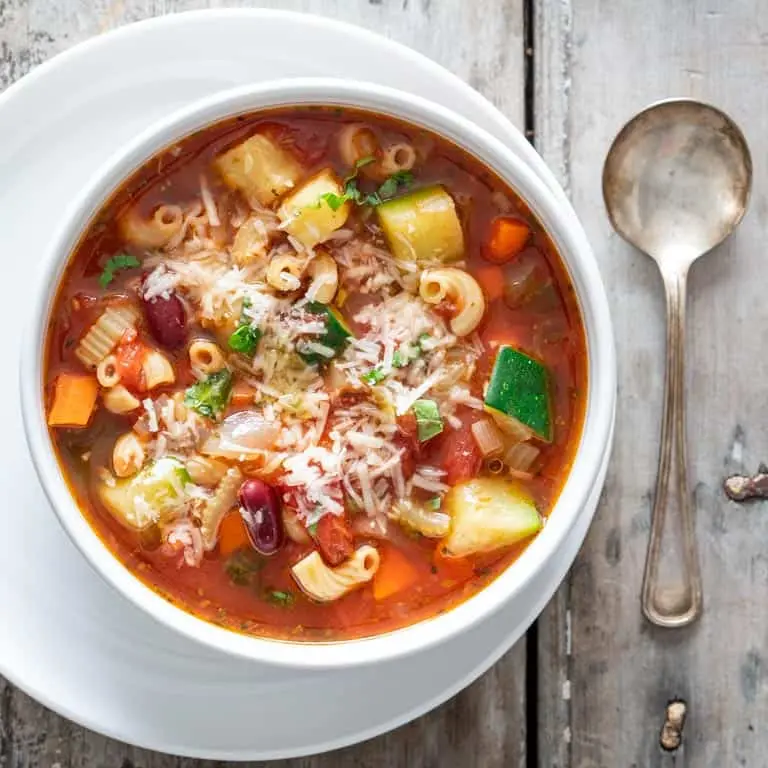 How long to cook minestrone?