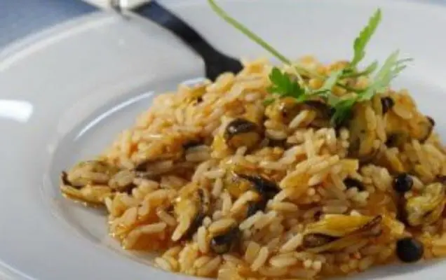 How long to cook pilaf with mussels?