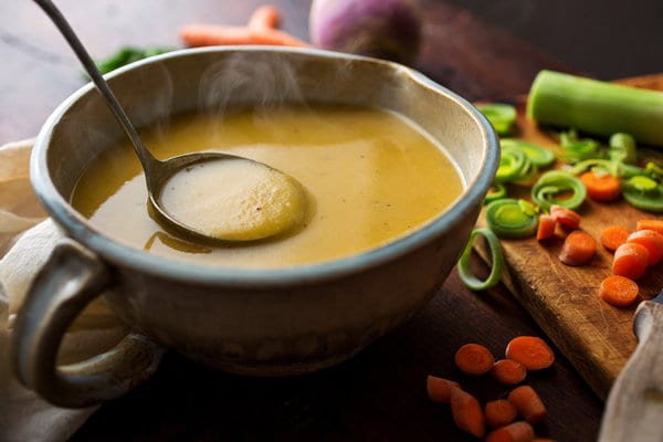Canto tempo cociñar nabos en sopa?