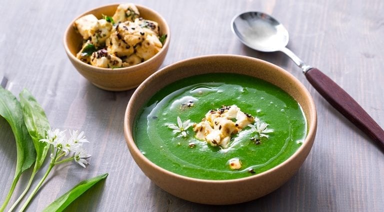 How long to cook wild garlic soup?