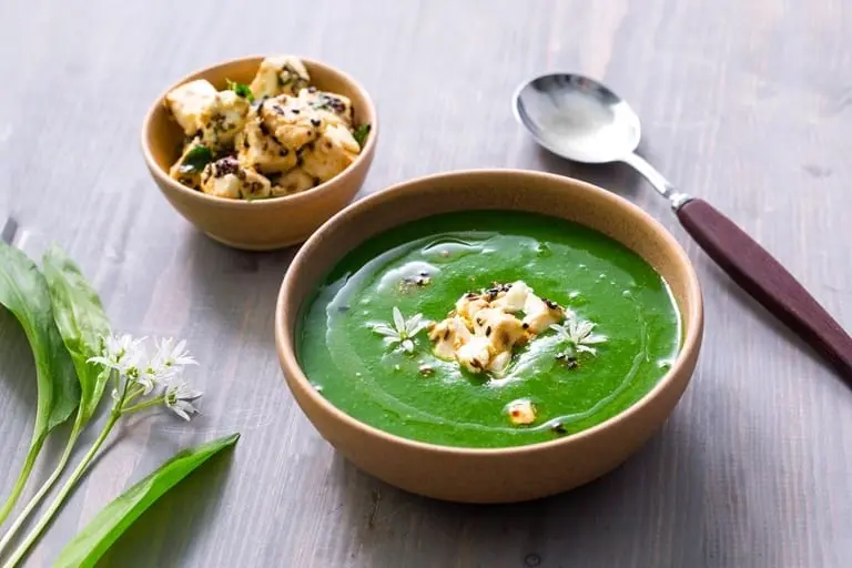 How long to cook wild garlic soup?