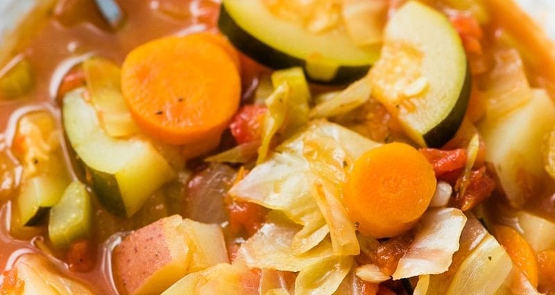 Quanto tempo si cucina la zuppa di zucchine e cavoli?