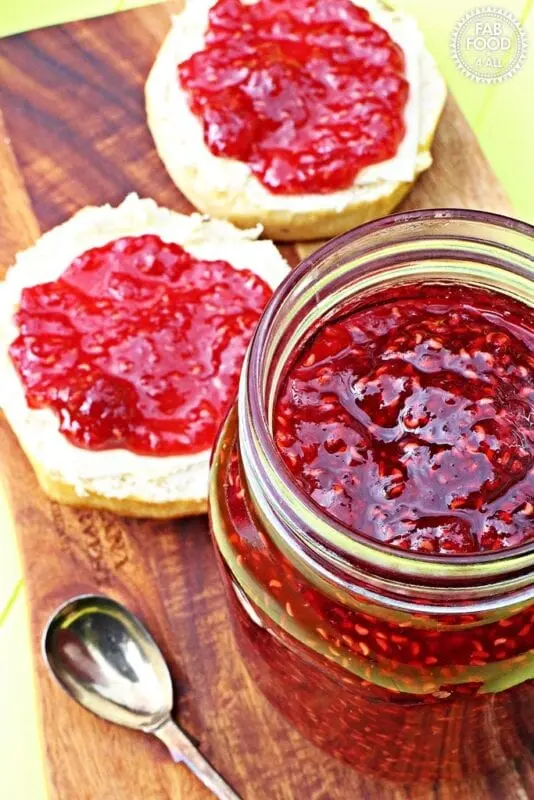 How many grams of a teaspoon of raspberry jam?