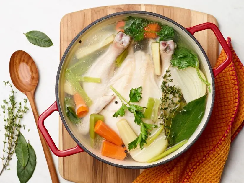 How to cook chicken broth?