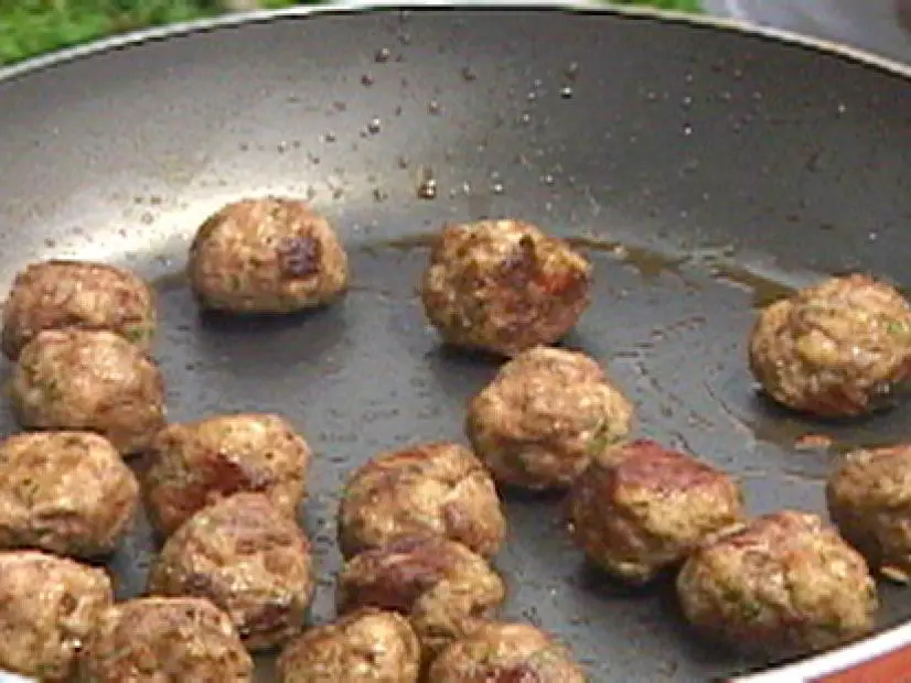 How to cook meatballs?