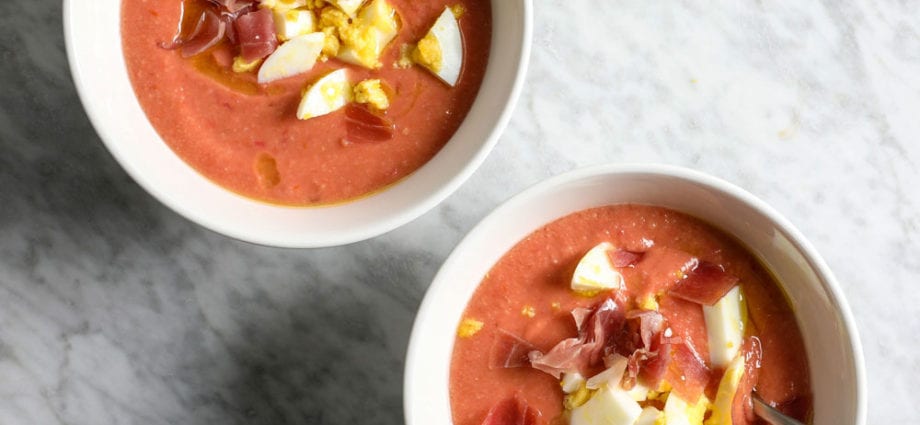 How to cook salmorejo?