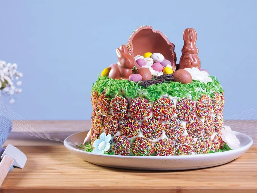 How to decorate Easter cake in an original way