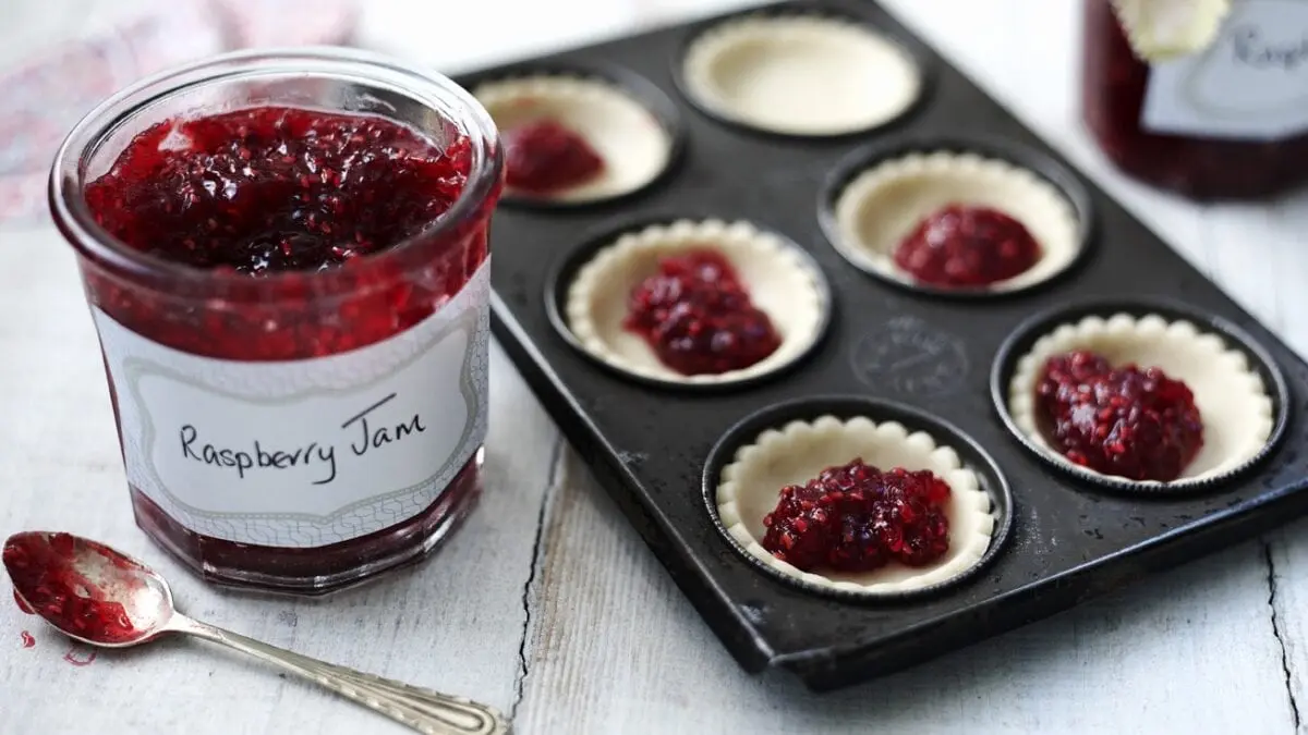 How to make jam?