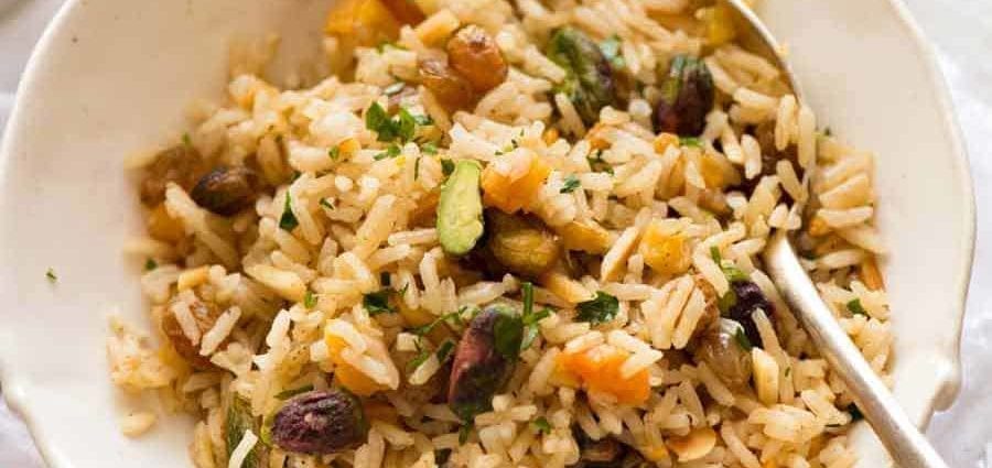 The principle of cumin and raisins: how to cook pilaf