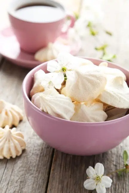 Meringue or meringue: cooking methods, history and interesting facts