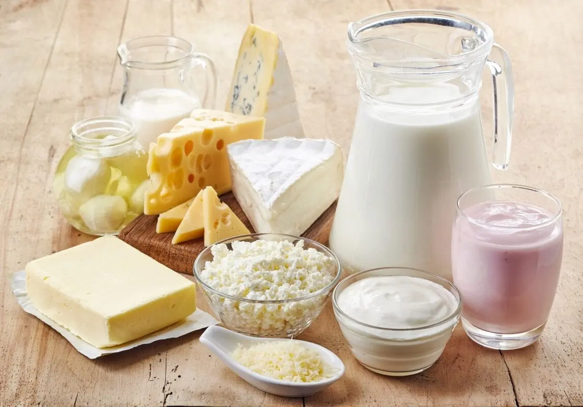 Milk causes fractures, or 10 foods for strong bones