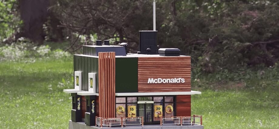 Kleine McDonald's Restaurants geöffnet - für Bienen