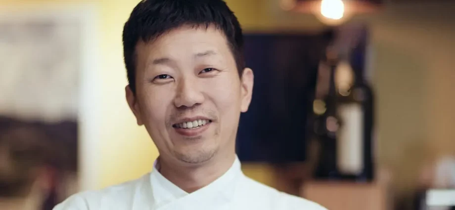 The chef sues Michelin for being named the best