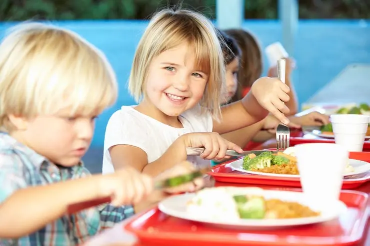 TOP 12 best foods for schoolchildren