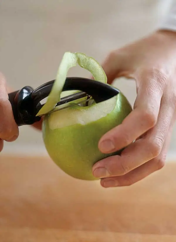 When to peel apples?