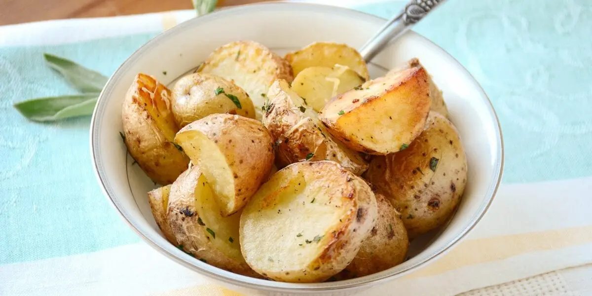 Which potatoes are healthier, fried or boiled?