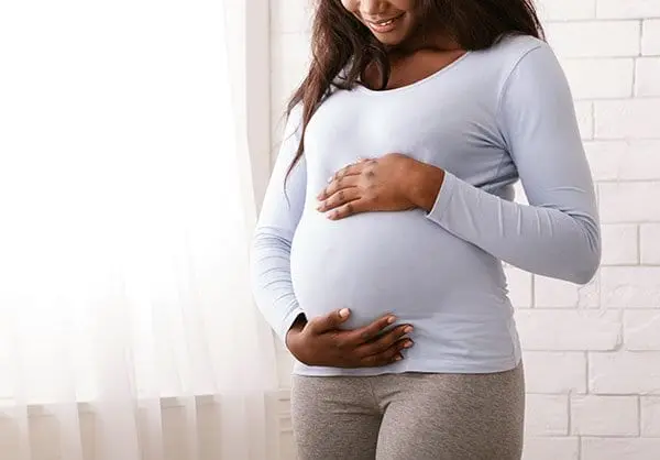 Why do pregnant women need to drink plenty of water?