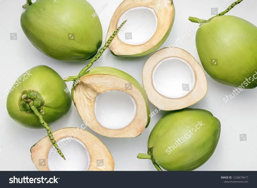 Young coconuts are real superfoods for beauty and health!