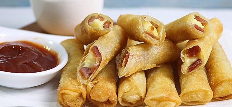 Cheese sticks with ham