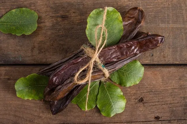 What is useful for carob and how to use it