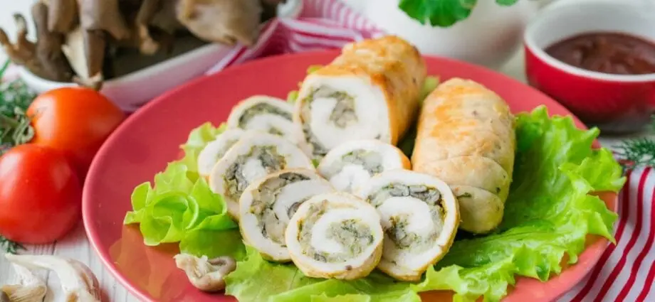 Chicken rolls with mushrooms