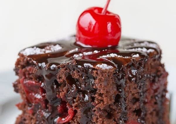 Chocolate cake with cherries