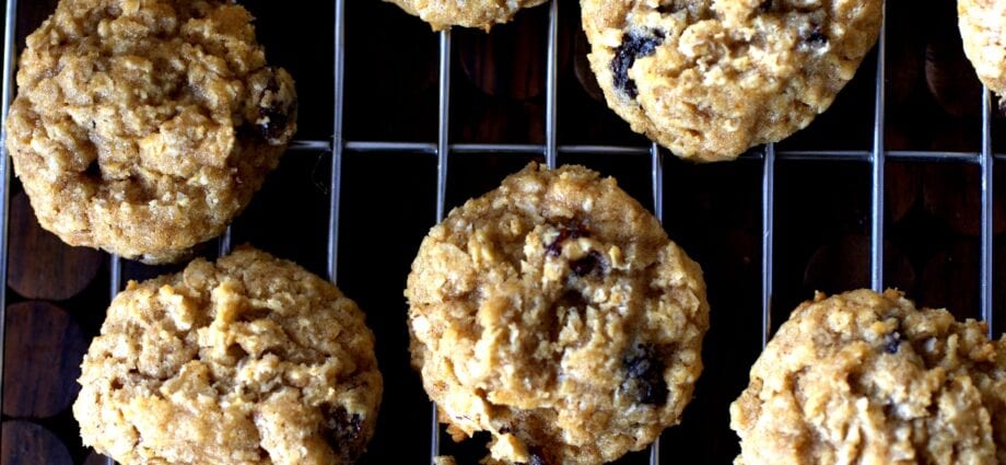 Coarse Oatmeal Cookies