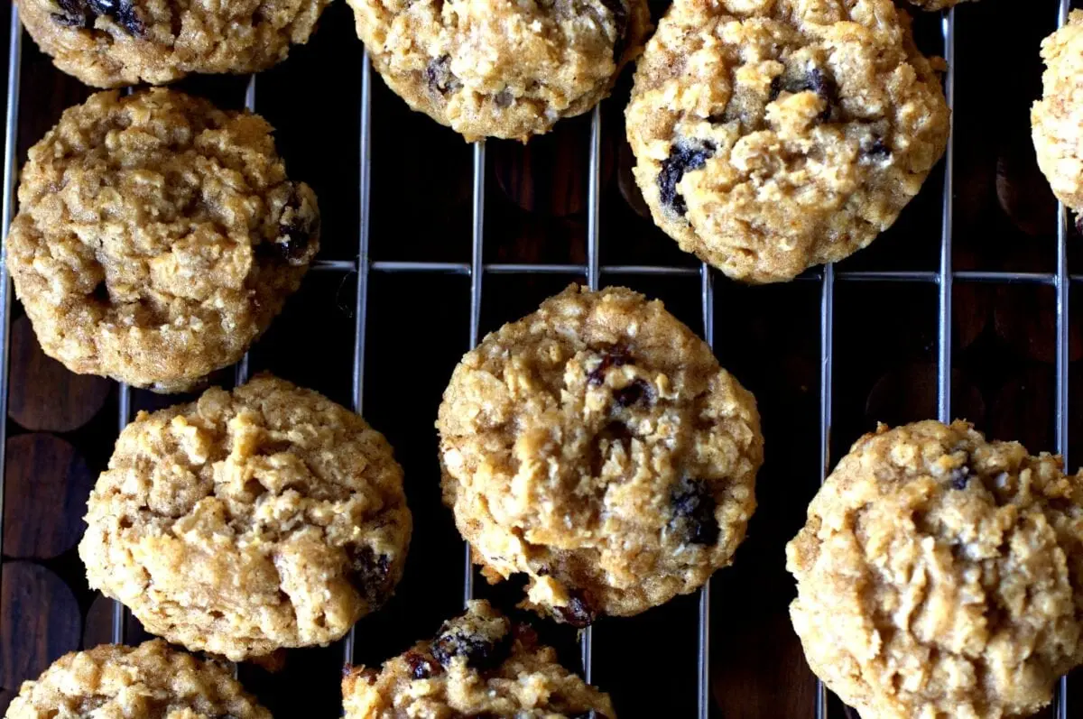 Coarse Oatmeal Cookies