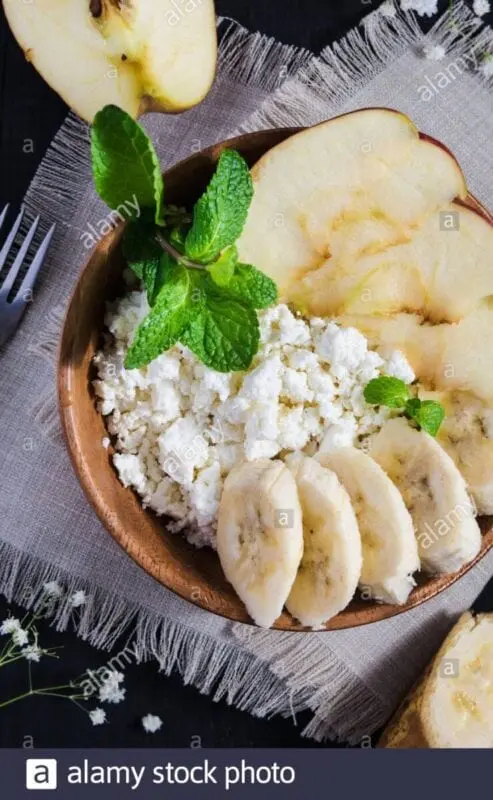 Cottage cheese casserole with apple and banana