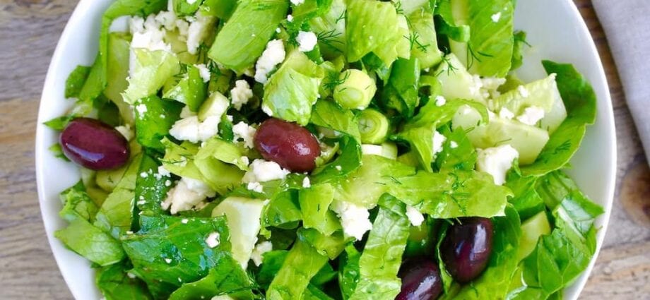 Green salad with feta cheese