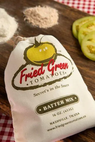 Green tomatoes in batter
