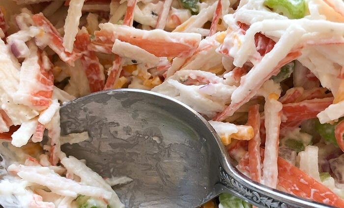 Hur man gör krabba stick sallad