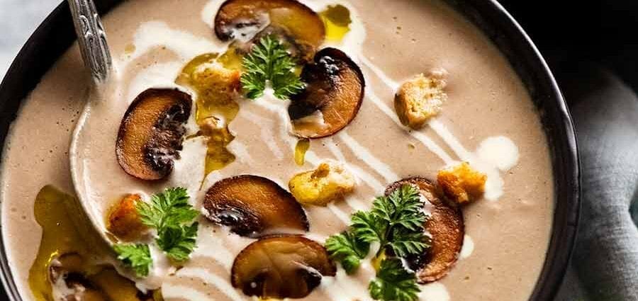 Mushroom soup with mushrooms