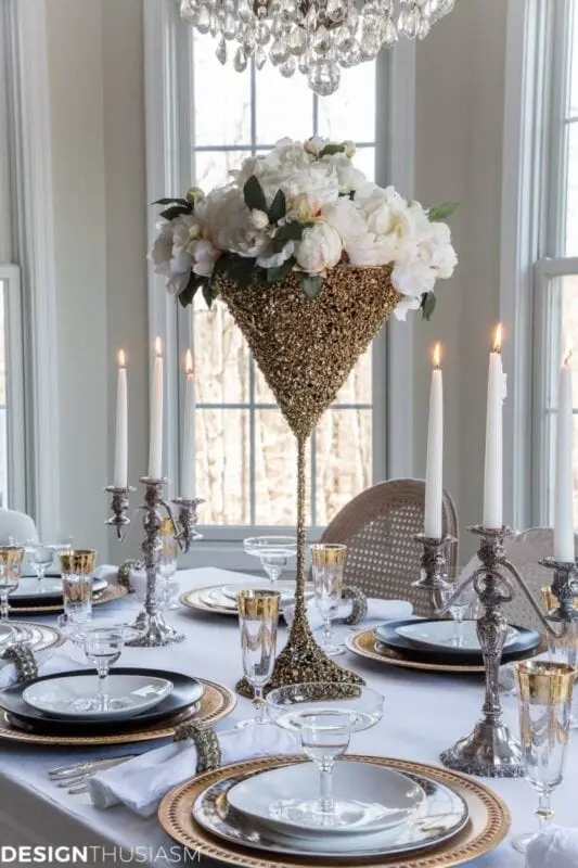 Secrets of a beautiful New Year&#8217;s table