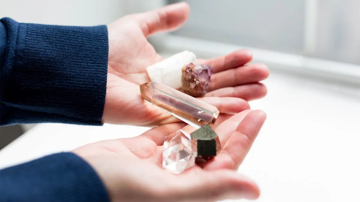 Stone therapy for health: magic and power of stones.