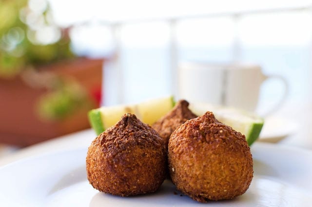 Contos de fadas orientais: sete pratos populares da cociña árabe