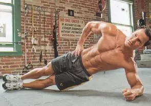 We train hardy powerful abs