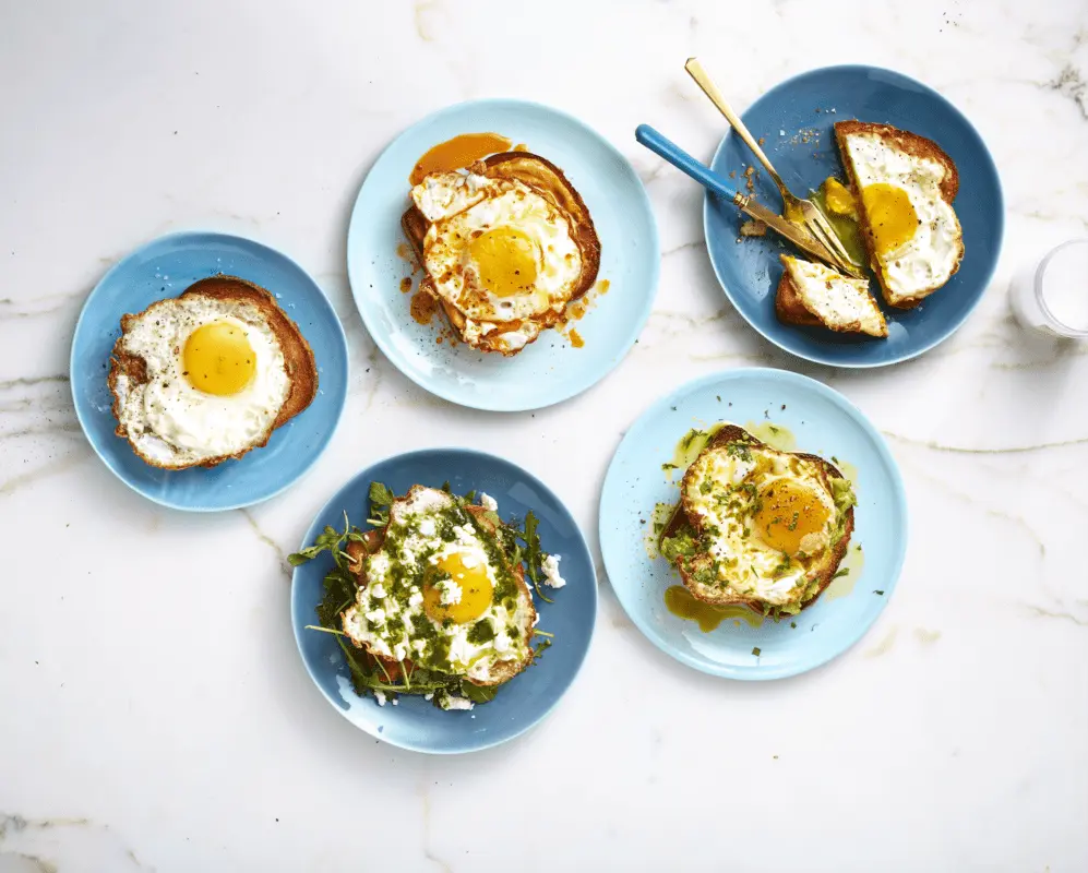 What to cook for breakfast from eggs
