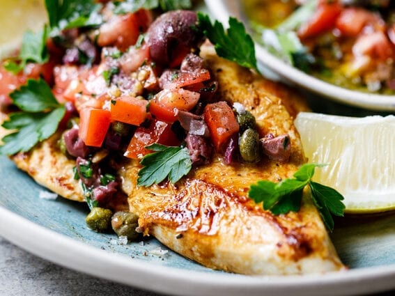 Chicken breasts with tomatoes and olives