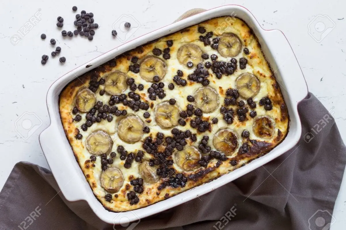 Cottage cheese casserole with banana