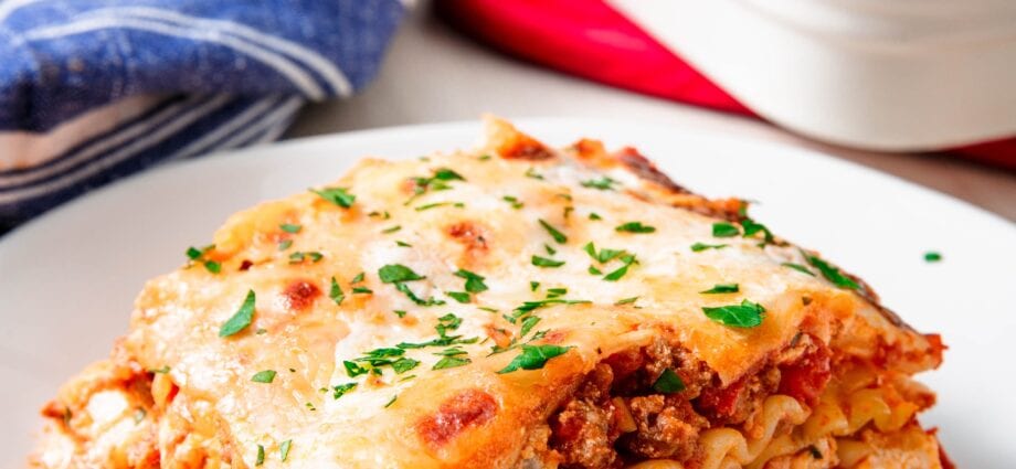 Delicious classics: 10 lasagna recipes from &#8220;Eat at Home&#8221;