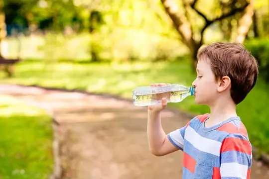 Детский рацион: сколько нужно воды для здоровья