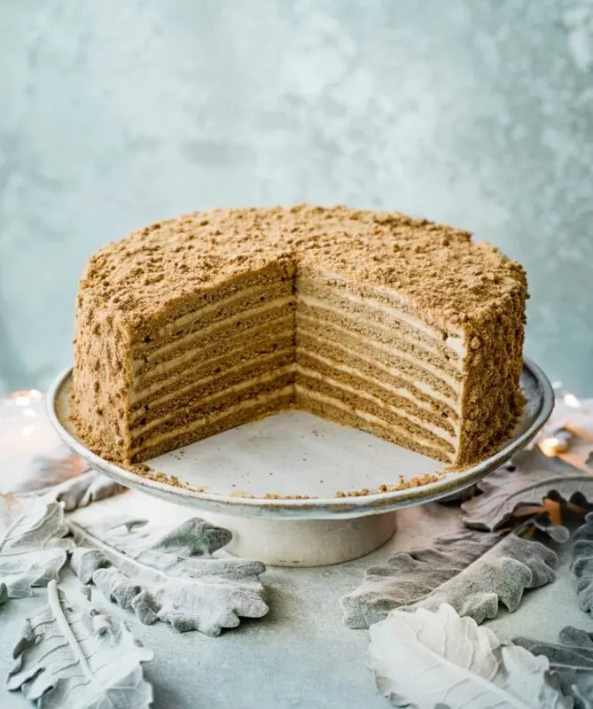 &#8220;Honey cake&#8221; cake